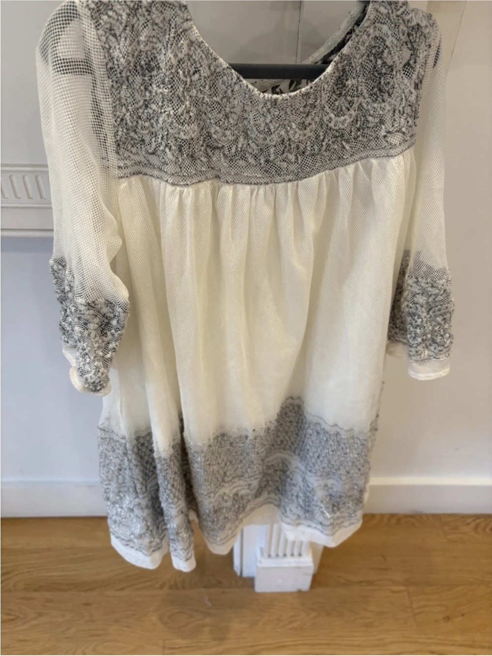 Bonpoint Cream and Gray Mesh Embroidered dress gown sz 10